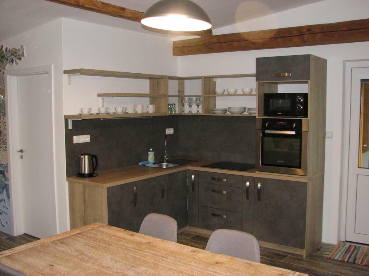 Appartement Penzion Na Samotach à Jindřichův Hradec Extérieur photo
